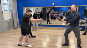 Урок катаны - удар переводом рензоку ни дан вадза по руке в школе кендзюцу Katana Club