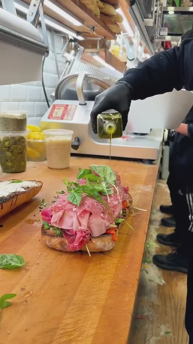 Делаем бутербродик на завтрак смотреть онлайн