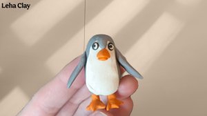 Как слепить Пингвина из пластилина / Пингвин из пластилина своими руками / Простая лепка Пингвина