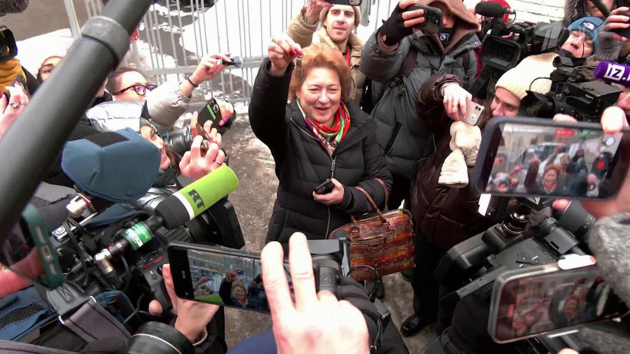 В громкой истории с квартирой Ларисы Долиной поставлена финальная точка. смотреть онлайн