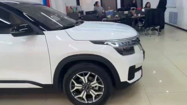 Kia KX 3 смотреть онлайн