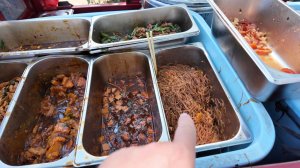 Обедаю с местными в Ялунвань. Изучаю бухту Ялонг Бэй (Санья)