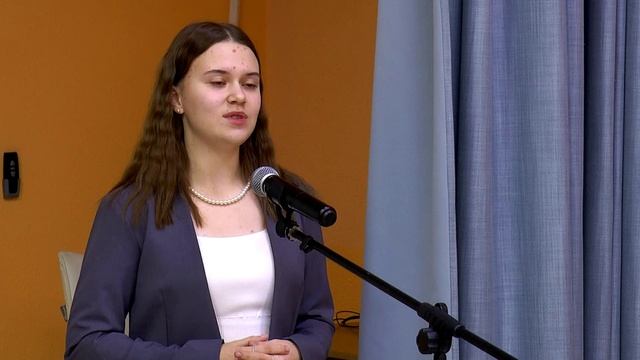 Стихи Победы «Лучший исполнитель стихотворений 15-17 лет» смотреть онлайн