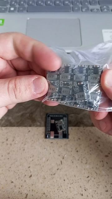 Печатные платы для блоков питания 6-30v DC-DC to 5v для LIVE MINI KIT ESP32 смотреть онлайн