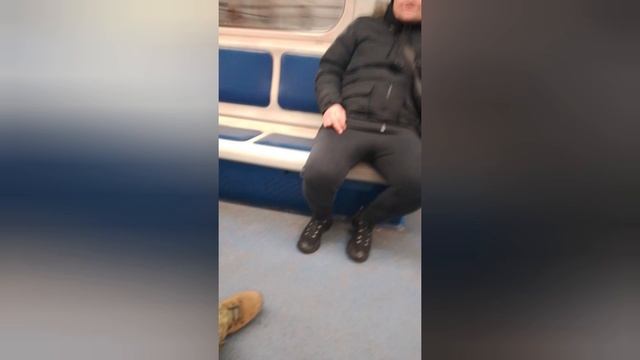 Встретил дядю с СВО. Обнял брата. Купили BMW.