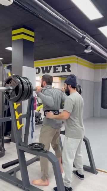 Ислам Махачев снова в зале смотреть онлайн