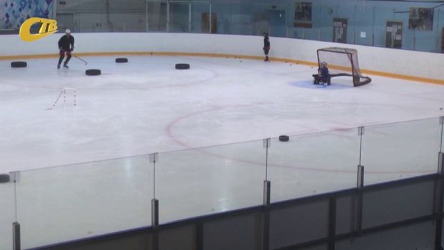 ЖЕЛЕЗНОГОРСКИХ ДЕТЕЙ ПРИГЛАШАЮТ ЗАПИСЫВАТЬСЯ В СЕКЦИЮ ХОККЕЯ смотреть онлайн