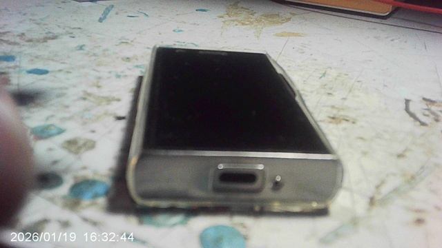 Подключение к телефону зарядного кабеля USB Type C