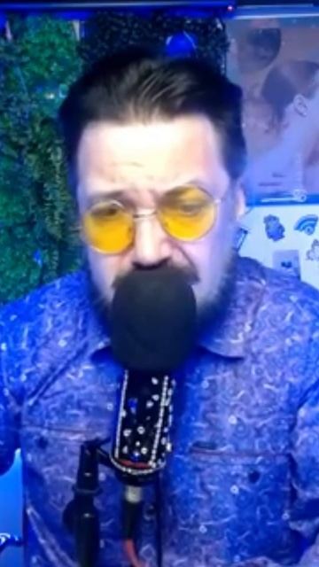 Скамшица Долина сбежала из РФ. смотреть онлайн