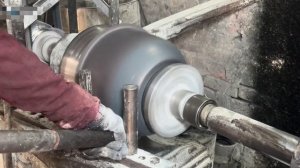 Производство ведёрок для льда. Пакистан.