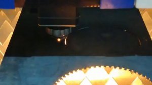 Лазерная резка листа