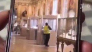 Французский телеканал опубликовал новое видео ограбления Лувра.