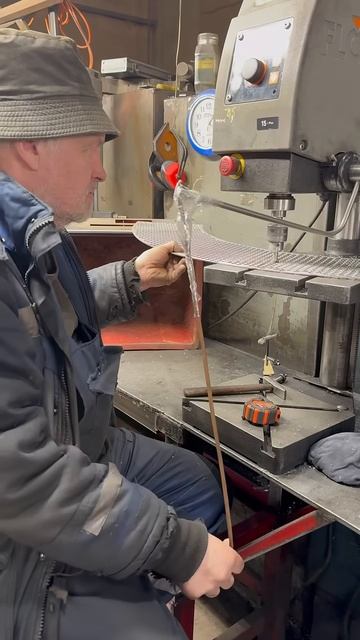 Зенкеровка отверстий в металле Countersinking holes #cnc #metal #fabrication #jobshop #металл смотреть онлайн