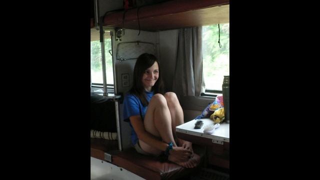 Девушки Попутчицы в Купе поезда..(3)