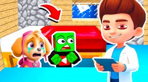 Я и СКАЙ ПРЯЧЕМСЯ ПОД КРОВАТЬЮ от УЧЁНОГО РАЙДЕРА ЩЕНЯЧИЙ ПАТРУЛЬ в МАЙНКРАФТ