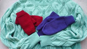 Организация остатков пряжи. Довязала почти все недовязы. На спицах детский джемпер.