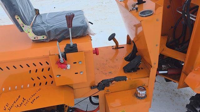 907 мини-погрузчик на аккумуляторах смотреть онлайн