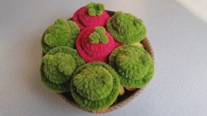 Ути в шапках