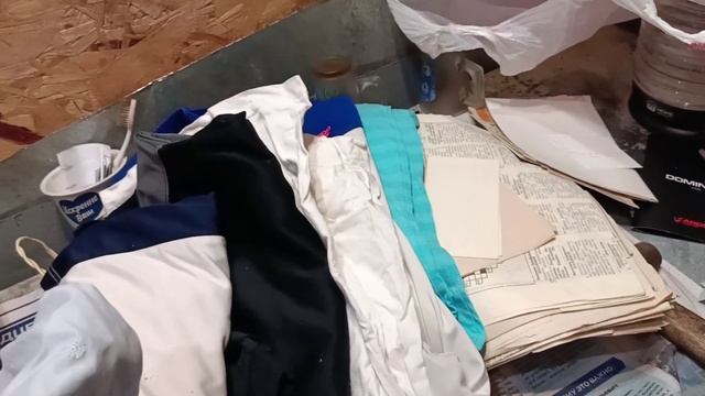 Мандарины, таблетки и тряпки с мусорки смотреть онлайн