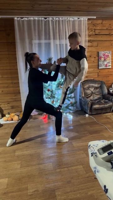 Гимнастика на праздниках смотреть онлайн