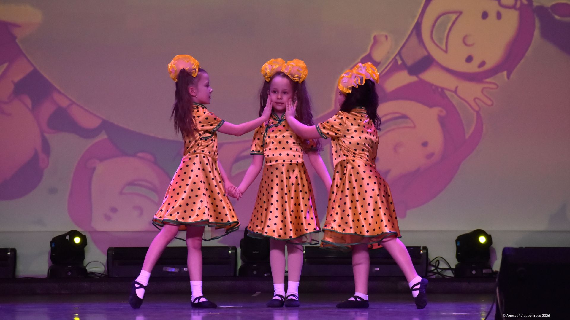 Детский танец "Веснушки" смотреть онлайн