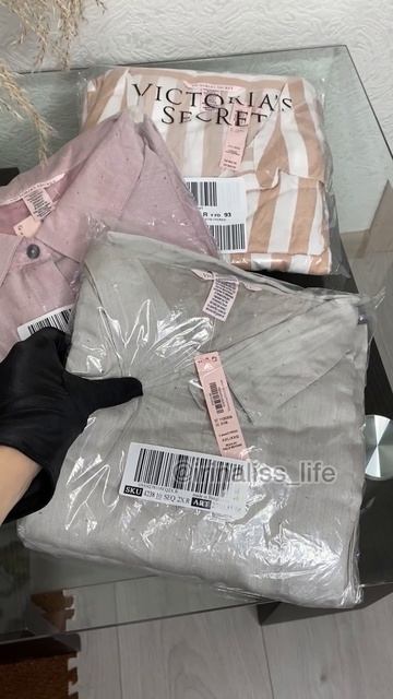 Что подарить девушке на 8 марта или 14 февраля?