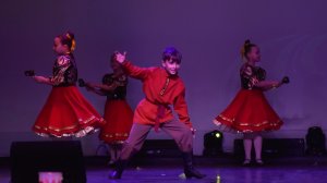 Детский танец "Веселый перестук"