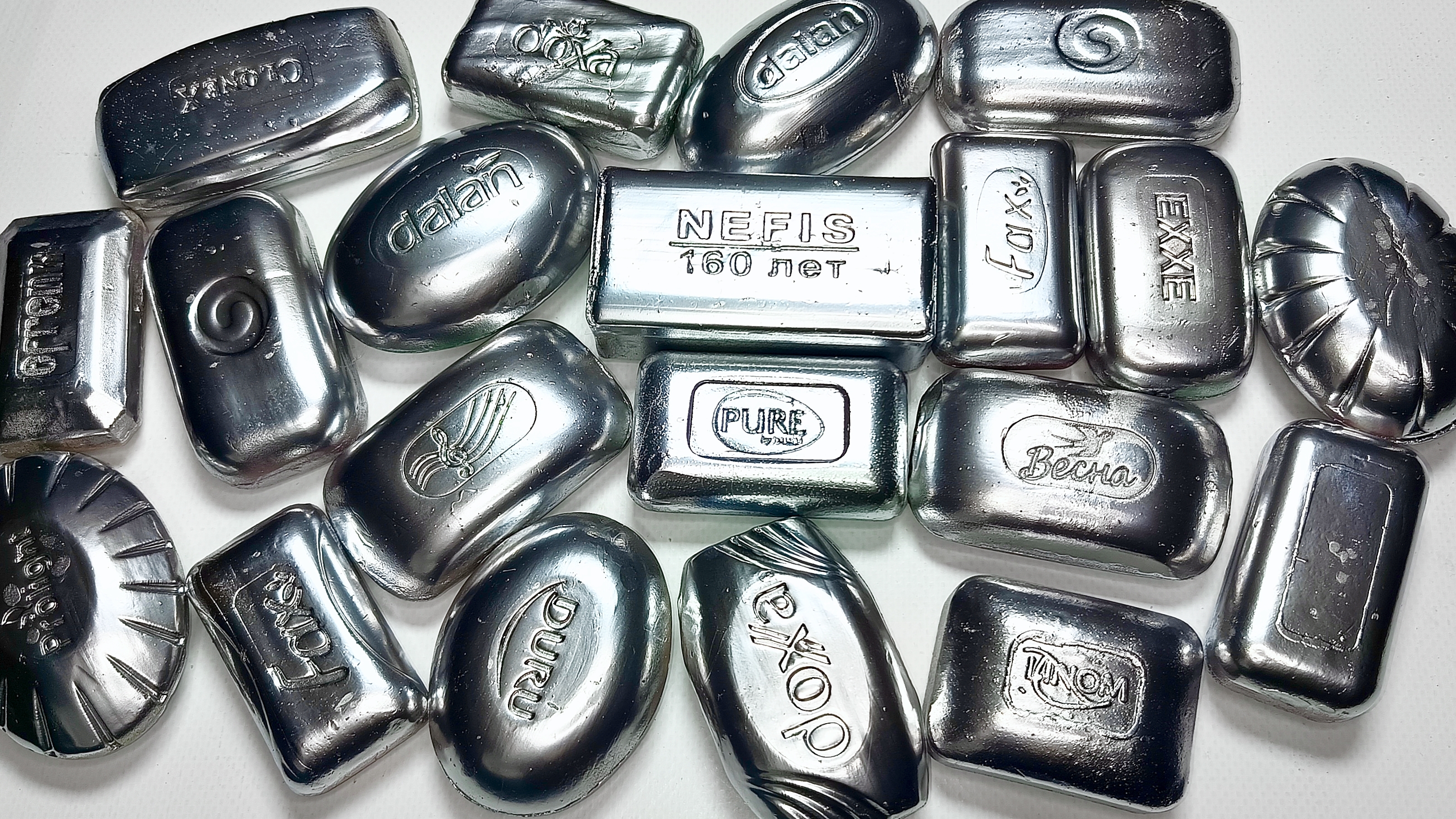 асмр резка крашеного мыла. cutting soap смотреть онлайн