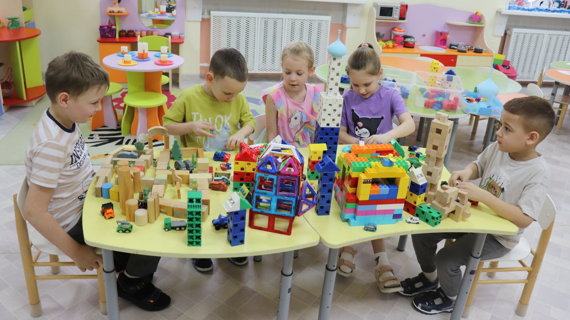 ГОРОД МЕЧТЫ подготовительной группы детского сада-Школы МОРОЗКО. Проект ЧТО НАМ СТОИТ ДОМ ПОСТРОИТЬ смотреть онлайн