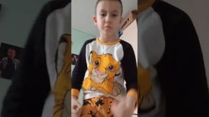 цератозавр против струттиомима