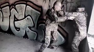 Техника уличного боя в ограниченном пространстве . В. Н. Крючков