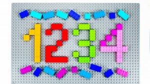 Собираем Цифры из Лего. Английский для Детей!