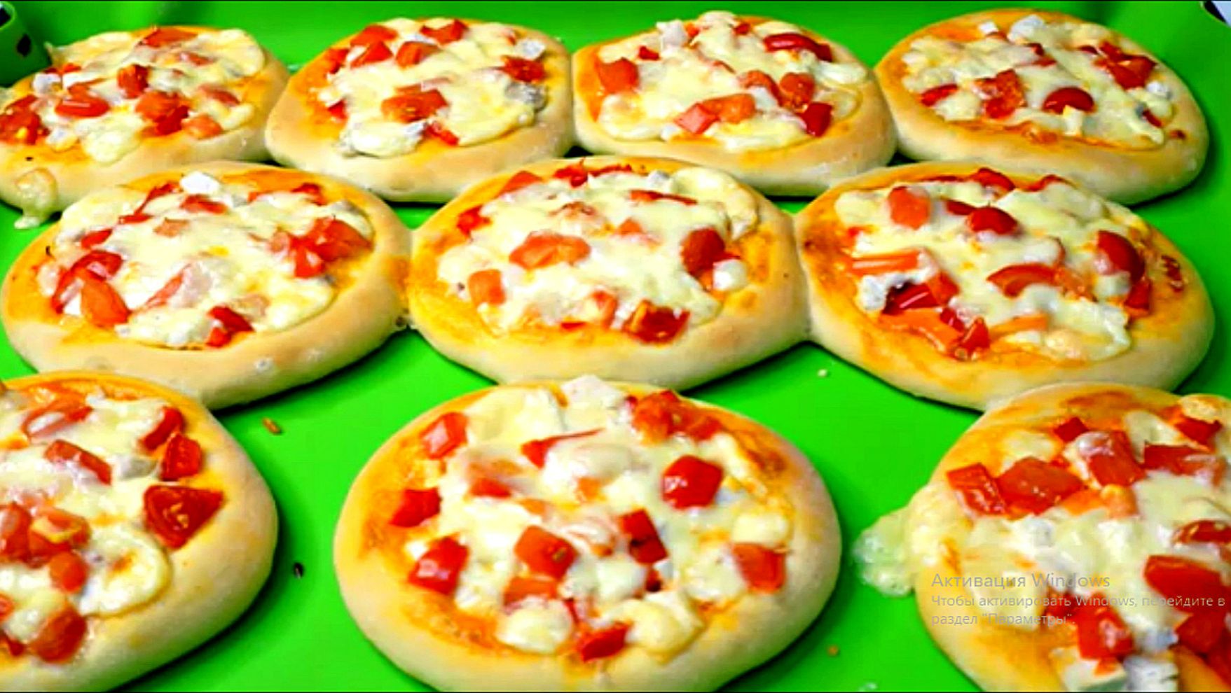 мини пиццы смотреть онлайн