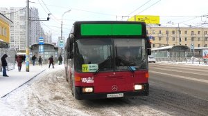 Автобус Mercedes-Benz O405N2 № О 858 ВЕ 196 маршрут №37 на остановке "Южный автовокзал"