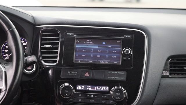 Mitsubishi Outlander смотреть онлайн