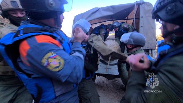 В Крыму уничтожен взрывоопасный предмет массой 250 килограмм смотреть онлайн