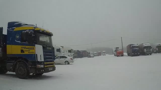 У нас зима, все классно! смотреть онлайн