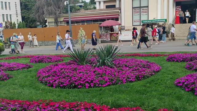 Загляните в лето:КИСЛОВОДСК.Какие композиции!!!