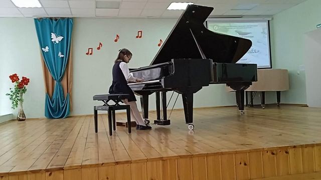 Й.Гайдн "Соната" 1 часть, С.Губайдулина "Лесные музыканты" в исполнении Сухомлиновой Василисы 8 лет