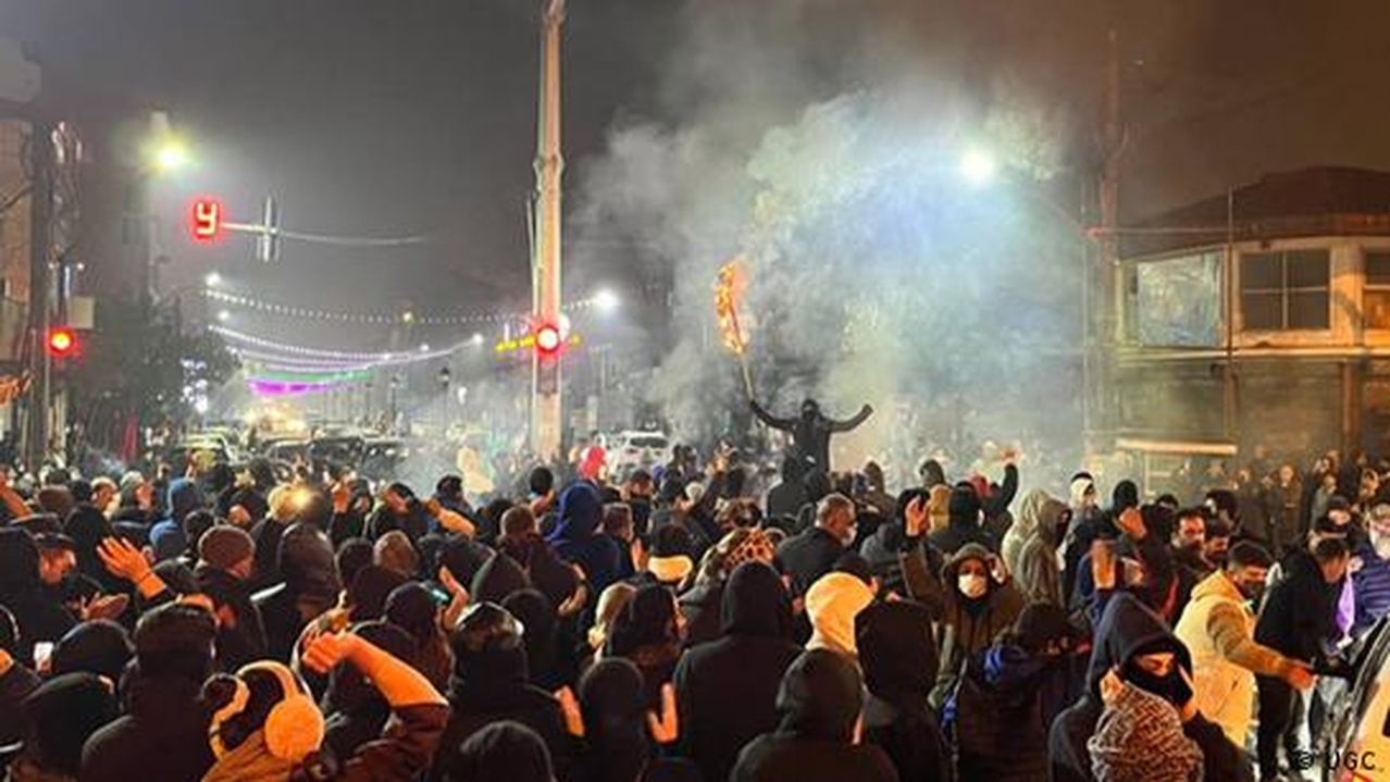 П131. Персидские страсти. Уроки проигравшей революции смотреть онлайн