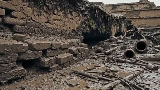 Это не гробницы