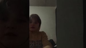 отвечаю на вопросы и разговариваю с вами