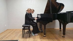 Чайковский П.И. Появление Феи Сирени из балета "Спящая Красавица". Друзины Виктория и Елизавета.