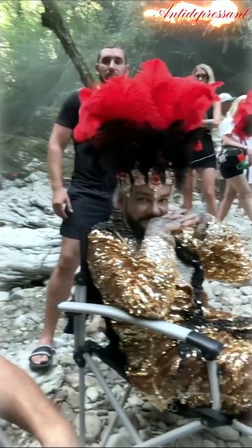 Дорохов Фил сгоняй мне за водой смотреть онлайн