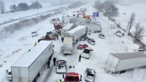 Цепная реакция: более 100 машин столкнулись на трассе в Мичигане