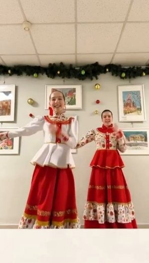 Танец локтей!! МАША И ЛИЗА ТАНЦУЮТ ЛОКТЯМИ