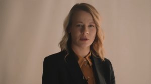 Александра Ребенок - В это время железа, летящего с черного неба...