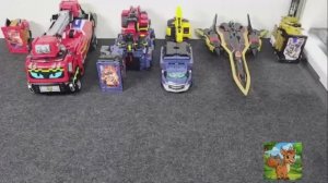 Боец Хен Ка Со Свирепым Львом, Пожарной сигнализацией, Рыцарем Черного орла, деформационной игрушкой