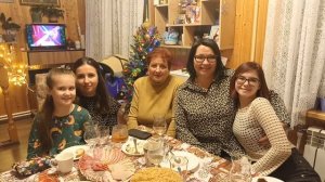 зубы показывать?