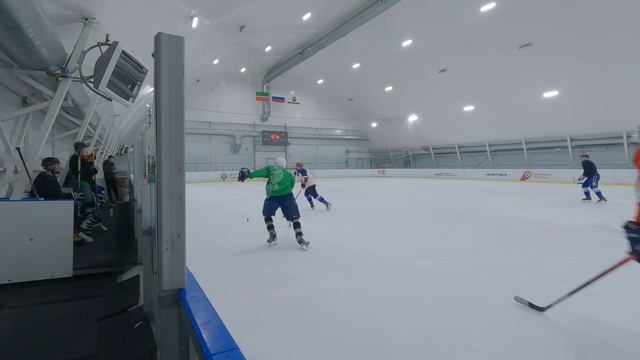 Хоккей 18.01.2025 (от первого лица, оператора) смотреть онлайн